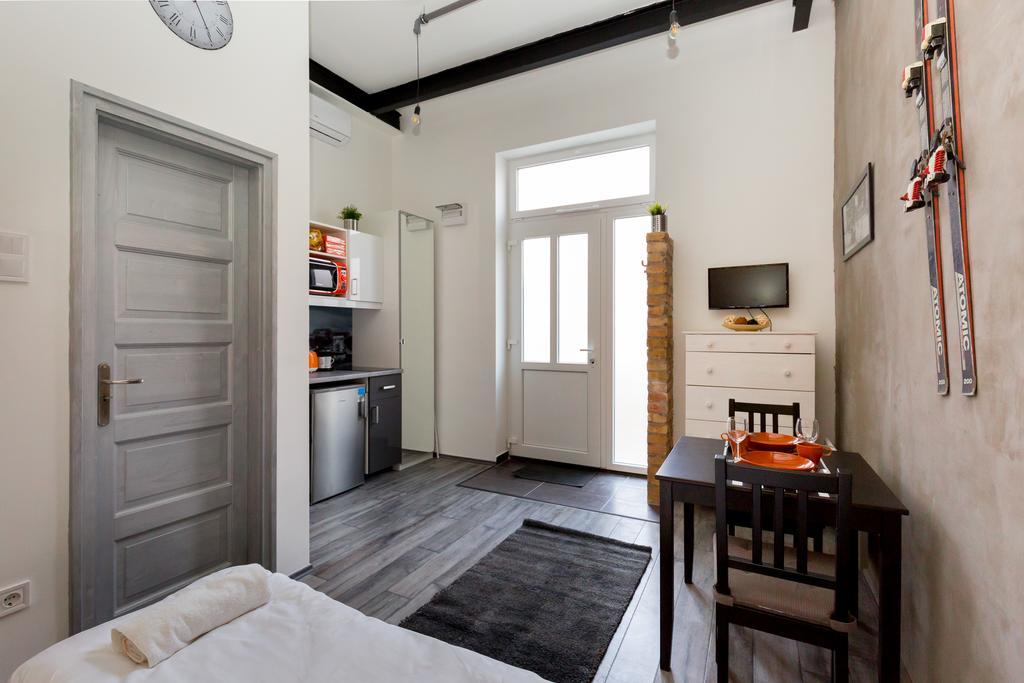 K10 B Kazinczy Apartment Βουδαπέστη Εξωτερικό φωτογραφία