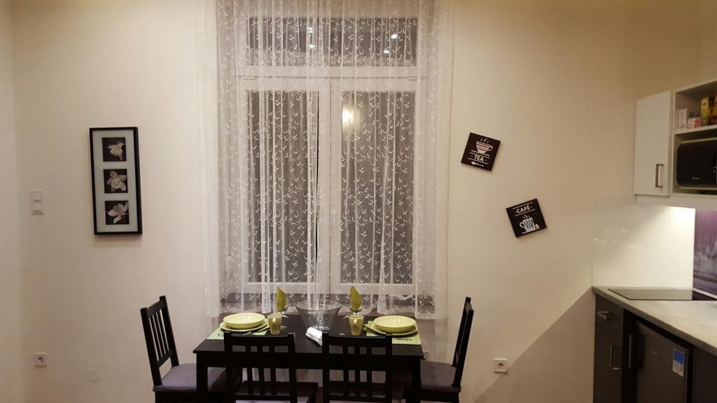 K10 B Kazinczy Apartment Βουδαπέστη Εξωτερικό φωτογραφία